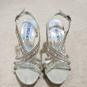 Delicacy - Silver studded heels
